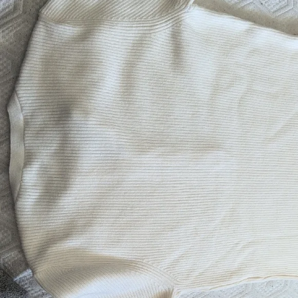 Abercrombie & Fitch Cream Ribbed Crewneck Sweater - Picture 2 of 5